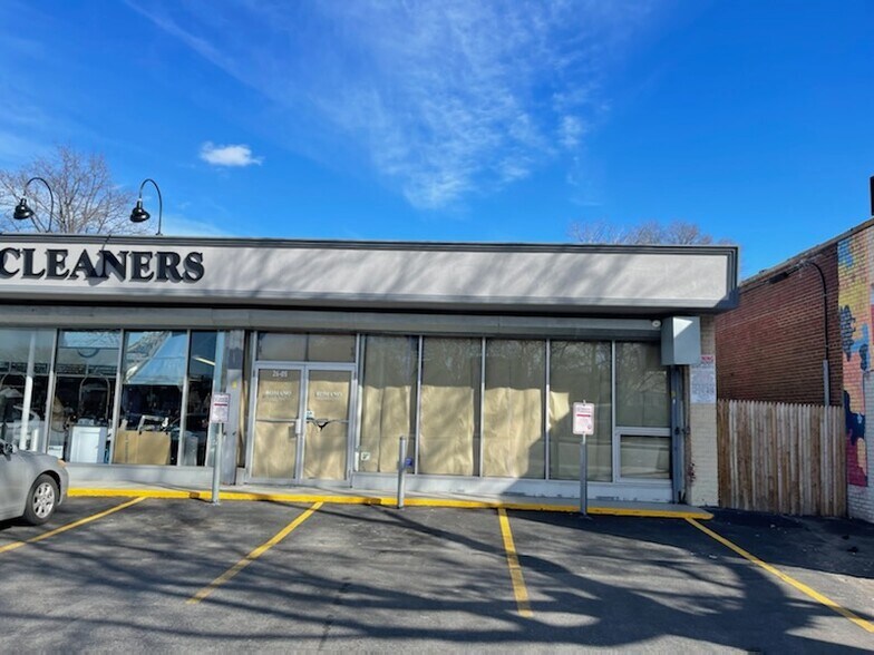 2605 Francis Lewis Blvd, Flushing, NY 11358