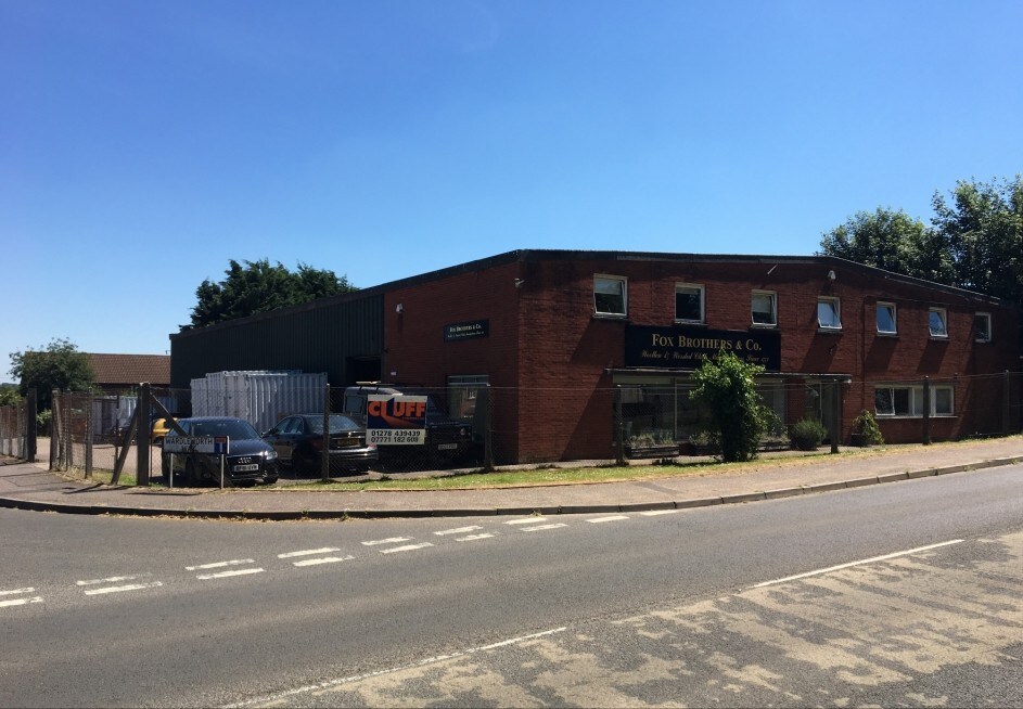 Milverton Rd, Wellington, TA21 0BA