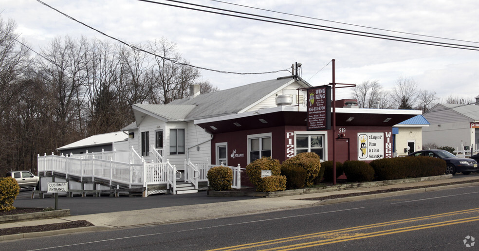 219 W Camden Ave, Moorestown, NJ for sale - Building Photo - Image 1 of 5