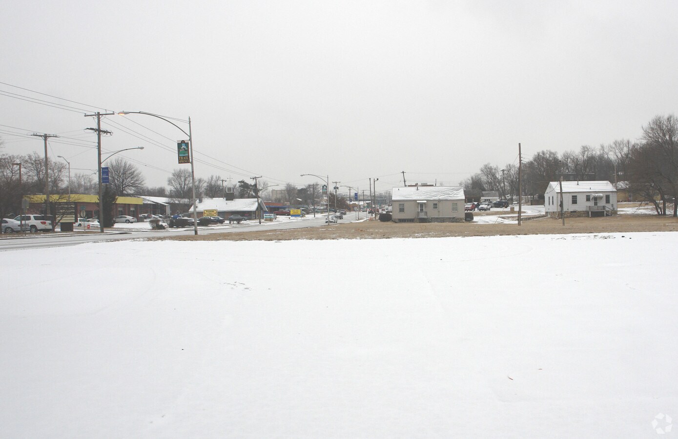 6115 Nieman Rd, Shawnee, KS 66203