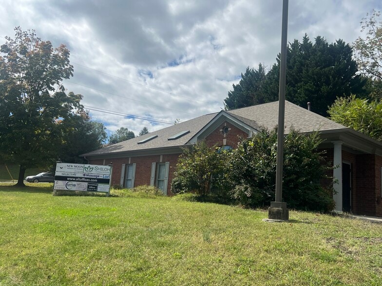 4533 Brambleton Ave, Roanoke, VA for sale - Building Photo - Image 2 of 8