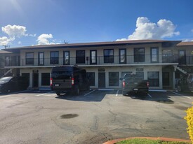 312 S Old Dixie Hwy #210 Ó FOR SALE - NNN Property