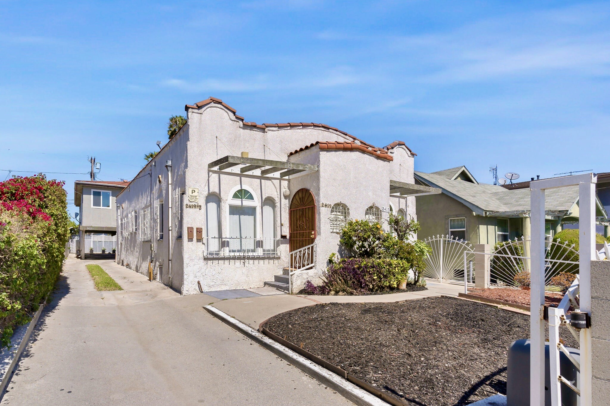 2417 S Burnside Ave, Los Angeles, CA for sale Building Photo- Image 1 of 1