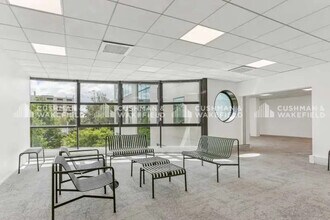 17 Rue Paul Dautier, Vélizy-Villacoublay for lease Interior Photo- Image 2 of 6