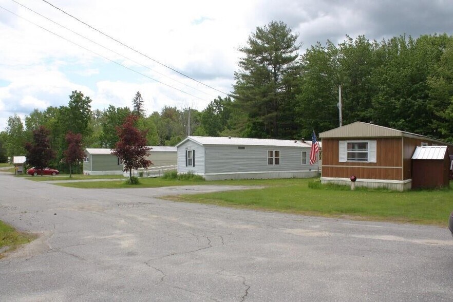 1048 Main St, Wilton, ME 04294
