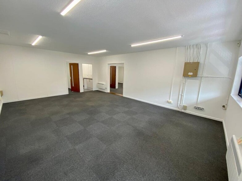 Millbrook Rd, Southampton for lease - Building Photo - Image 3 of 7