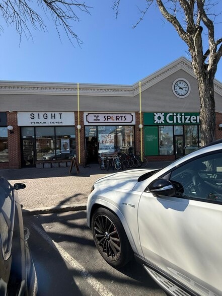 15 S Main St, West Hartford, CT for lease - Building Photo - Image 2 of 15