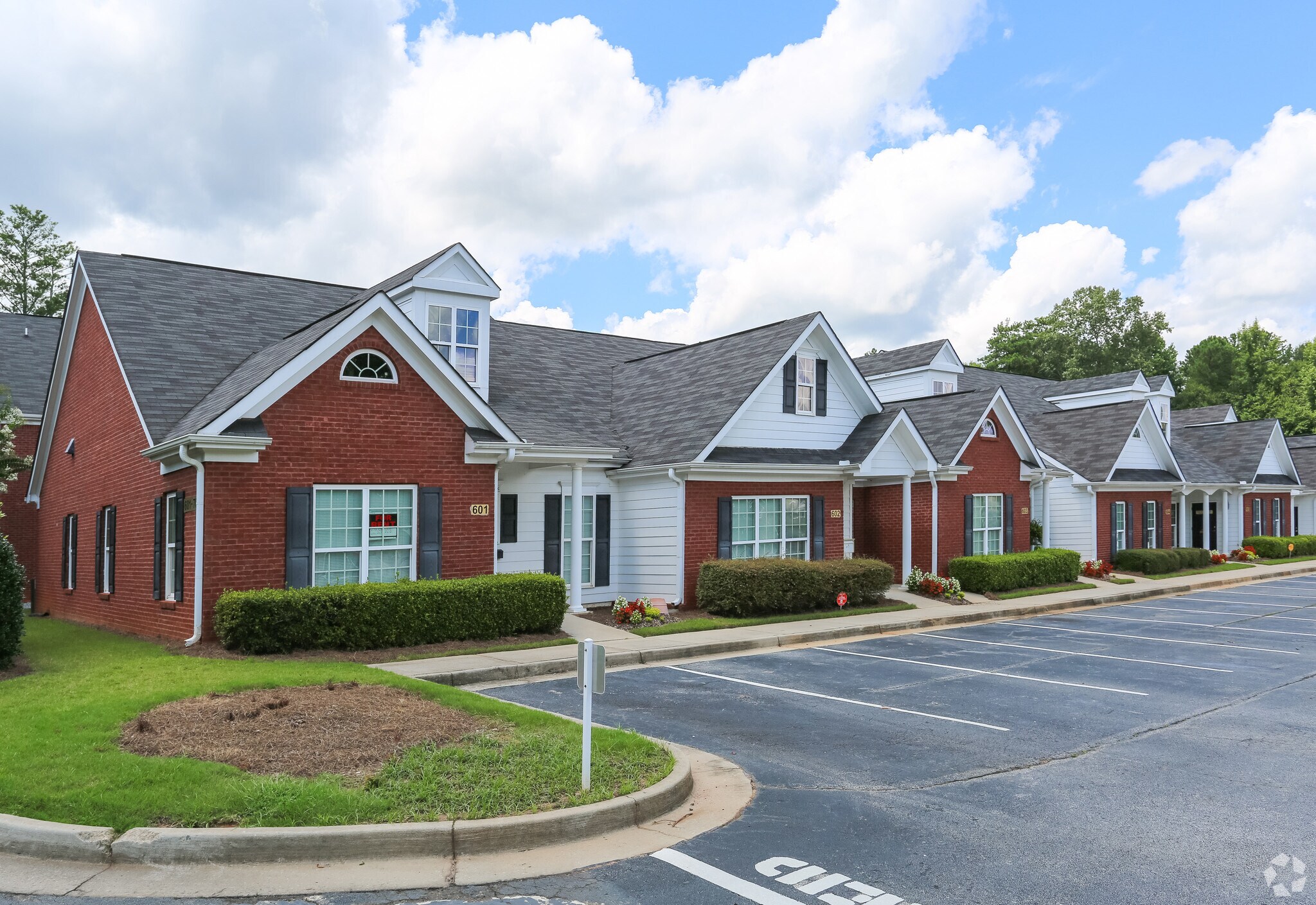 101 Devant St, Fayetteville, GA for sale Primary Photo- Image 1 of 1