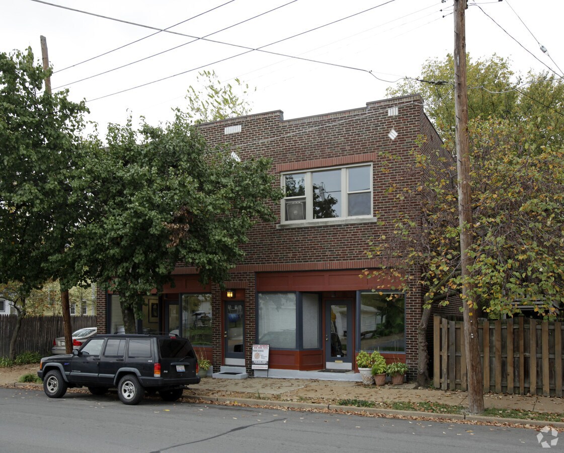 3008 Sutton Blvd, Maplewood, MO 63143