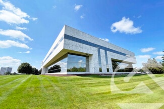 More details for 5750 New King St, Troy, MI - Office for Lease