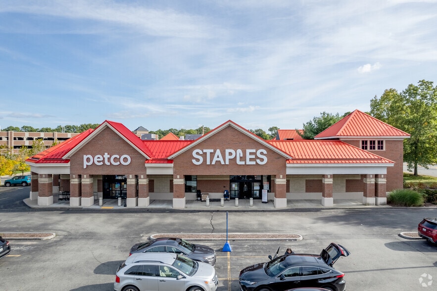 1007 Ten Rod Rd, North Kingstown, RI for lease - Building Photo - Image 2 of 6