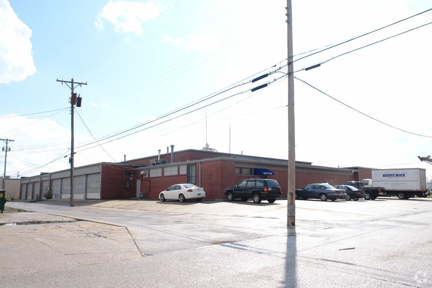 901 E Morris St, Wichita, KS for sale - Building Photo - Image 2 of 42