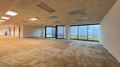 3399 Peachtree Rd NE, Atlanta, GA for lease Interior Photo- Image 1 of 1