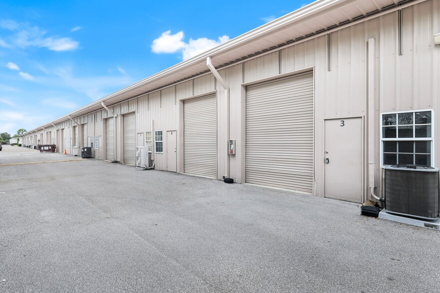 3435 Enterprise Ave, Naples, FL for sale - Building Photo - Image 2 of 15