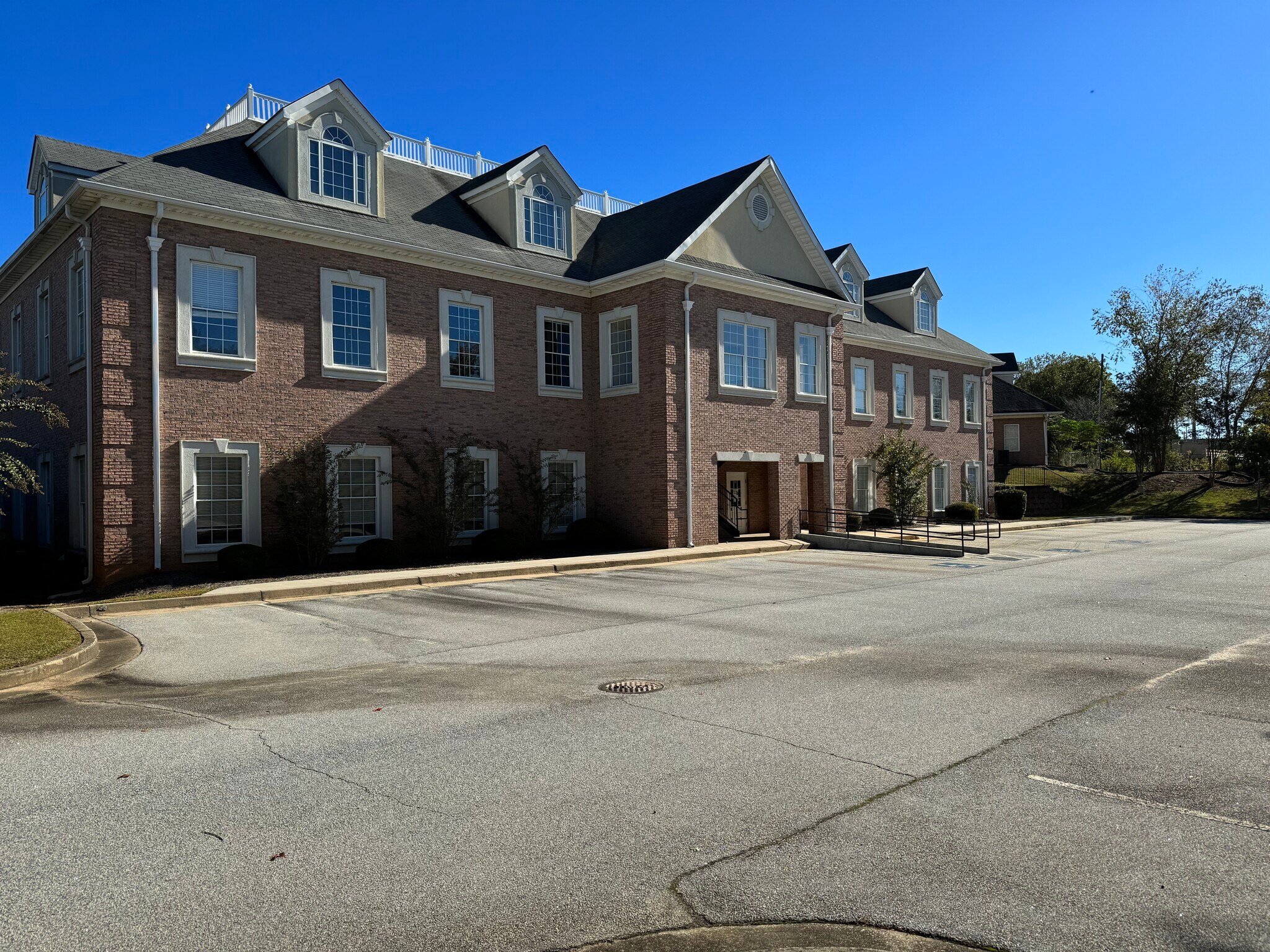 1263 Commercial Dr, Conyers, GA for sale Primary Photo- Image 1 of 1