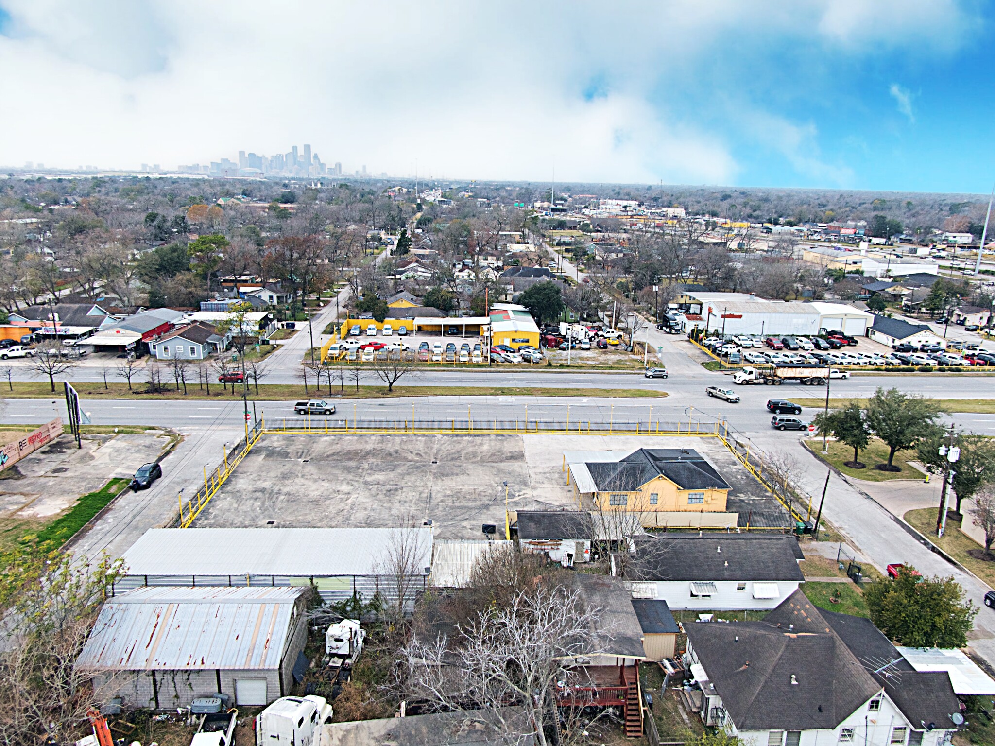 1400 N Wayside Dr, Houston, TX for sale Building Photo- Image 1 of 1