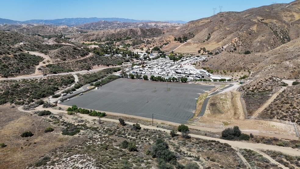 14253 Davenport Rd, Santa Clarita, CA for lease - Building Photo - Image 3 of 13