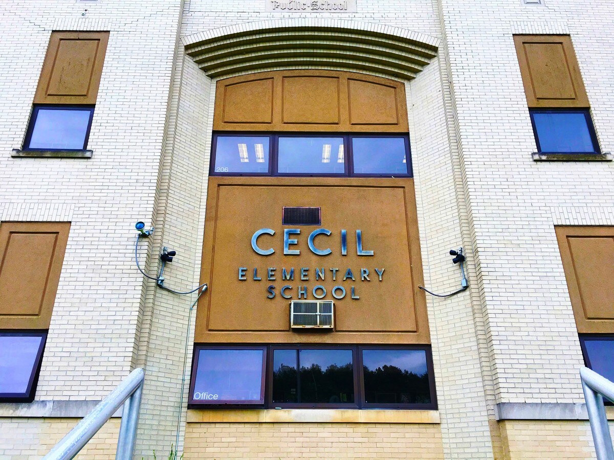 36 Cecil Elementary Dr, PA 15321