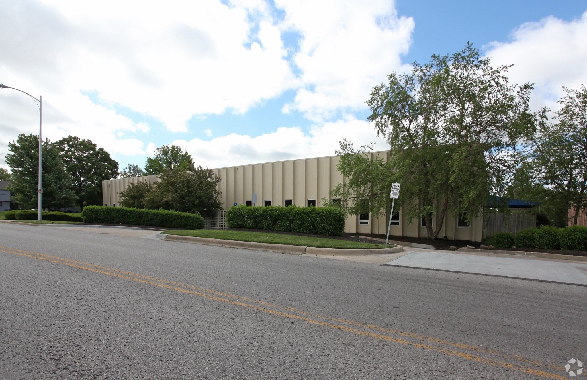 10700 Pflumm Rd, Lenexa, KS for sale Primary Photo- Image 1 of 1