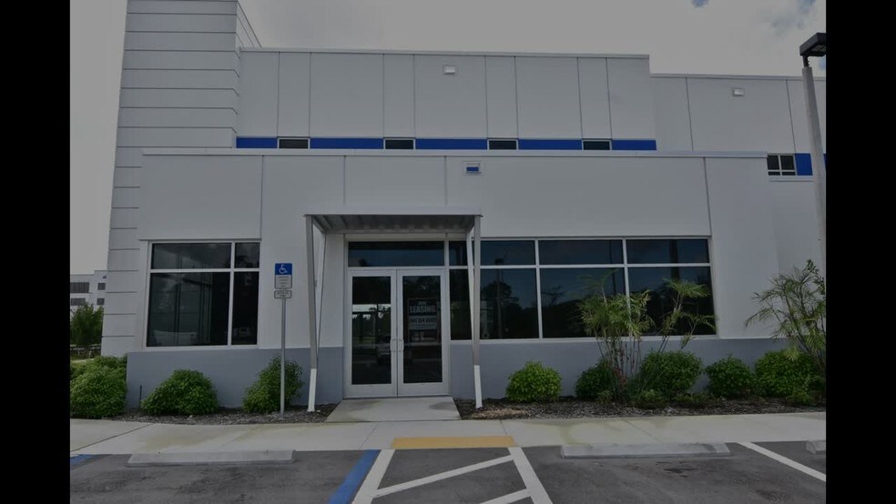 3466 Pine Ridge Rd, Naples, FL 34109