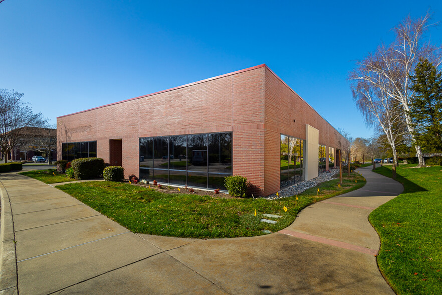 2320 E Bidwell St, Folsom, CA for lease - Building Photo - Image 3 of 38