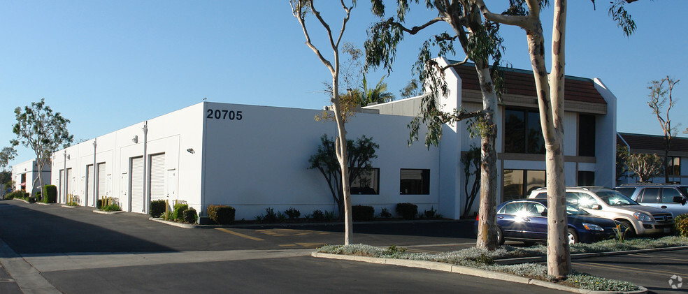 20705 S Western Ave, Torrance, CA for lease - Primary Photo - Image 1 of 4