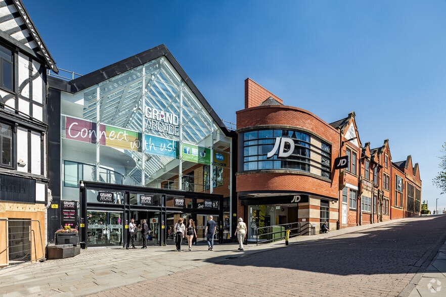 The Grand Arcade, Wigan for lease - Building Photo - Image 1 of 4