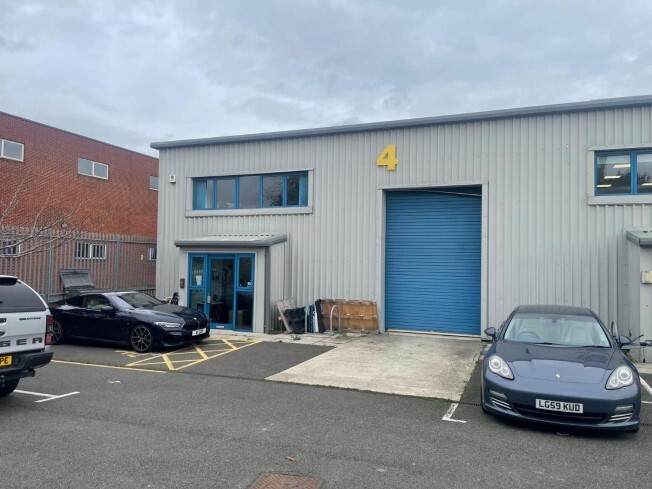 41 Brownfields, Welwyn Garden City for sale Building Photo- Image 1 of 1