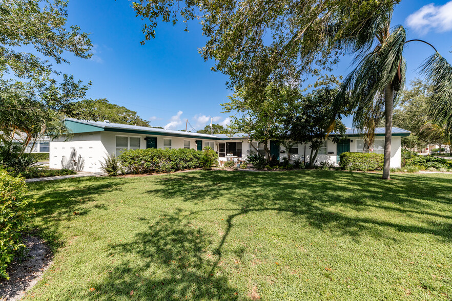 2105 19th Ave, Vero Beach, FL 32960 | LoopNet