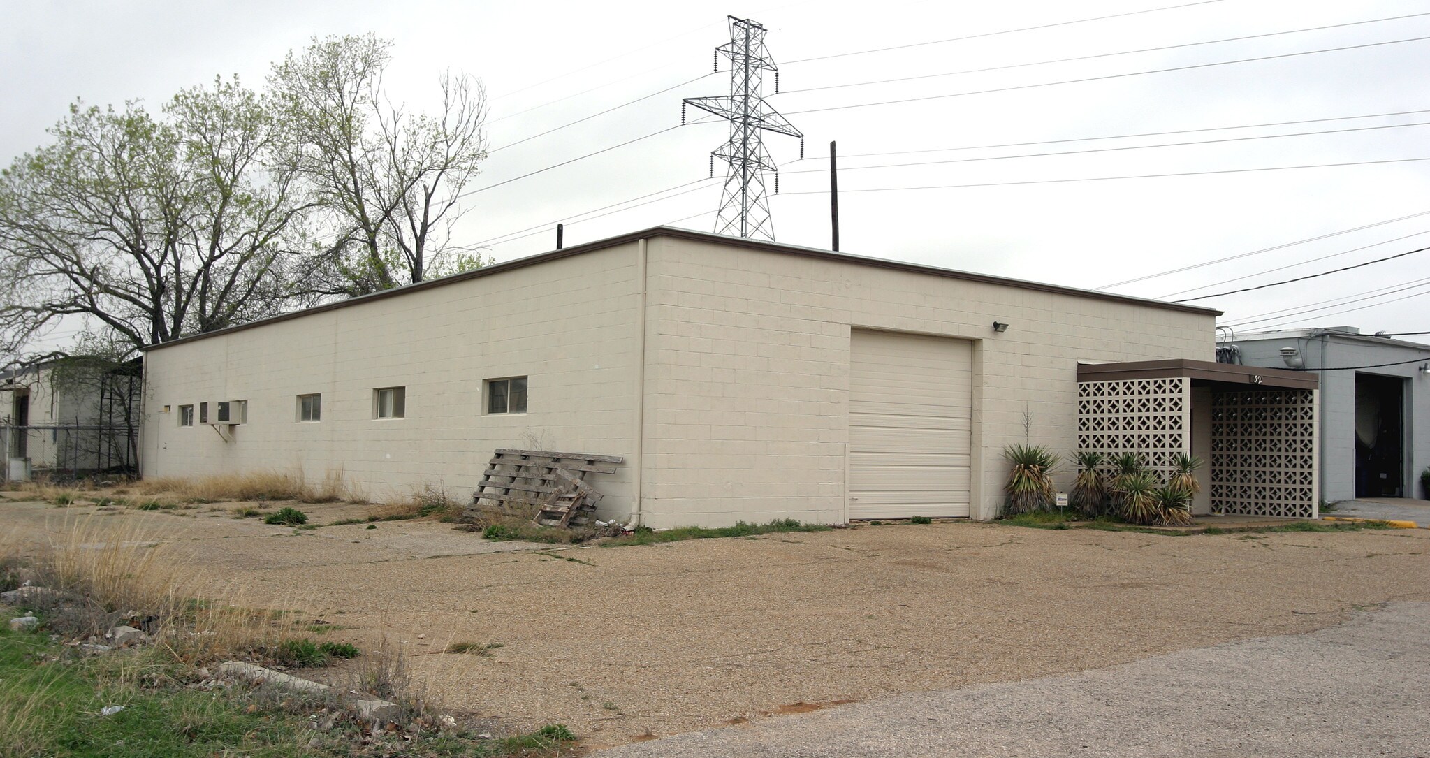 3521 Raider Dr, Hurst, TX for sale Primary Photo- Image 1 of 1