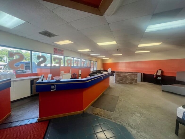 884 Pierce Ave, Macon-Bibb, GA for lease - Building Photo - Image 3 of 5