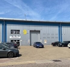 Motherwell Way, Grays for lease Building Photo- Image 1 of 4