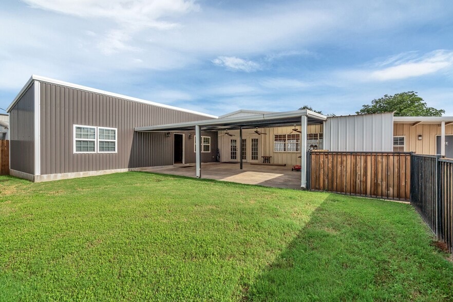 4520 Keller Hicks Rd, Keller, TX for lease - Building Photo - Image 2 of 8