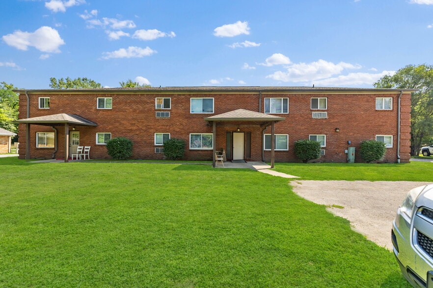 2345 Perkins Ave, Indianapolis, IN for sale - Primary Photo - Image 1 of 3