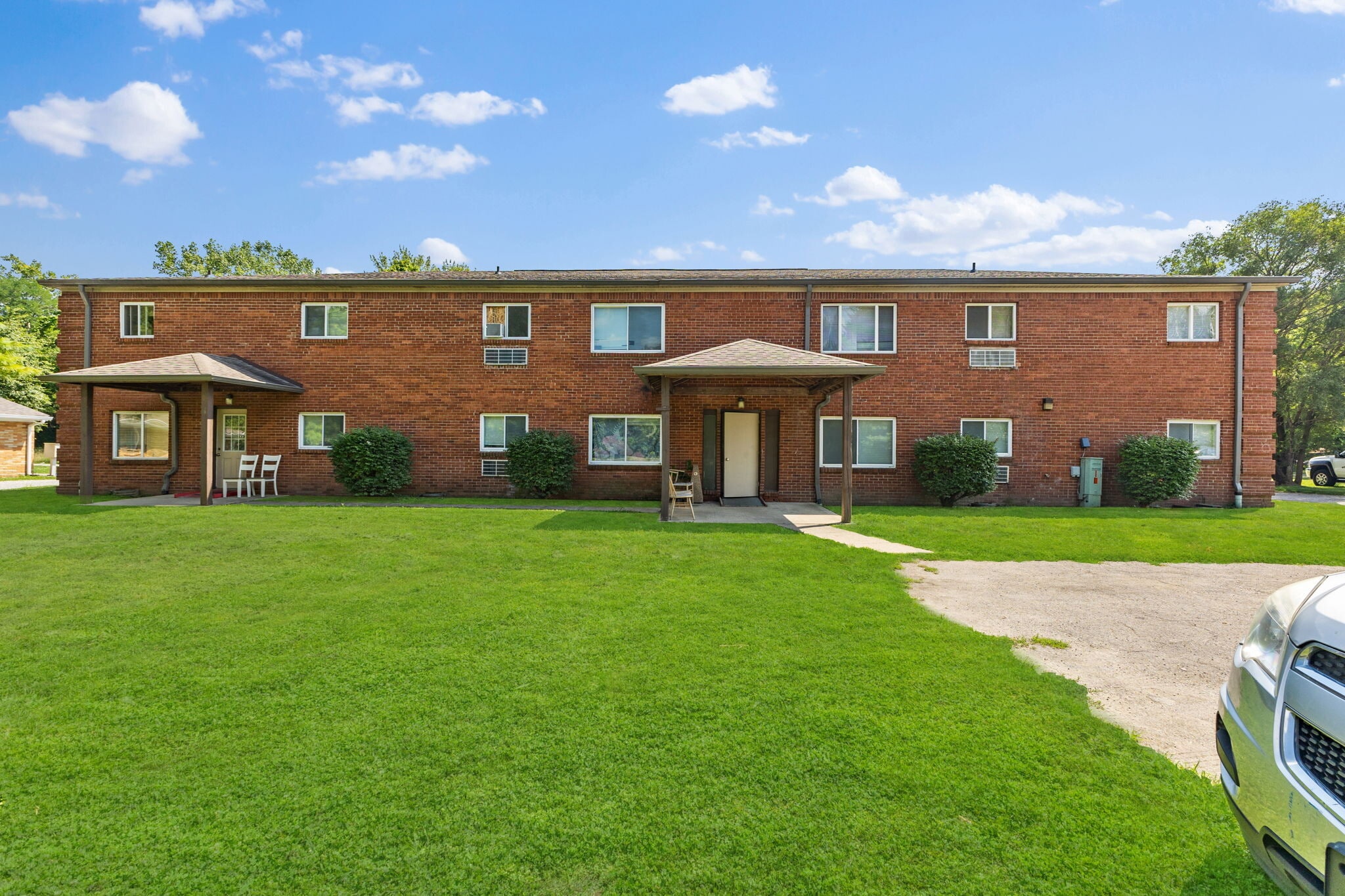 2345 Perkins Ave, Indianapolis, IN for sale Primary Photo- Image 1 of 4