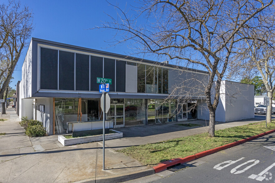 602 W 20th St, Merced, CA for lease - Building Photo - Image 3 of 17