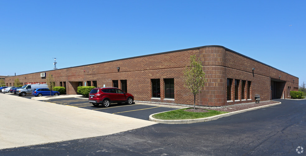 1000 E State Pkwy, Schaumburg, IL for lease - Building Photo - Image 1 of 16