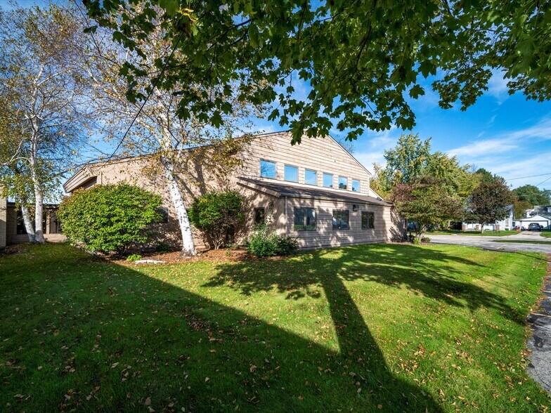 601 Buffalo St, Manitowoc, WI for lease - Building Photo - Image 2 of 10