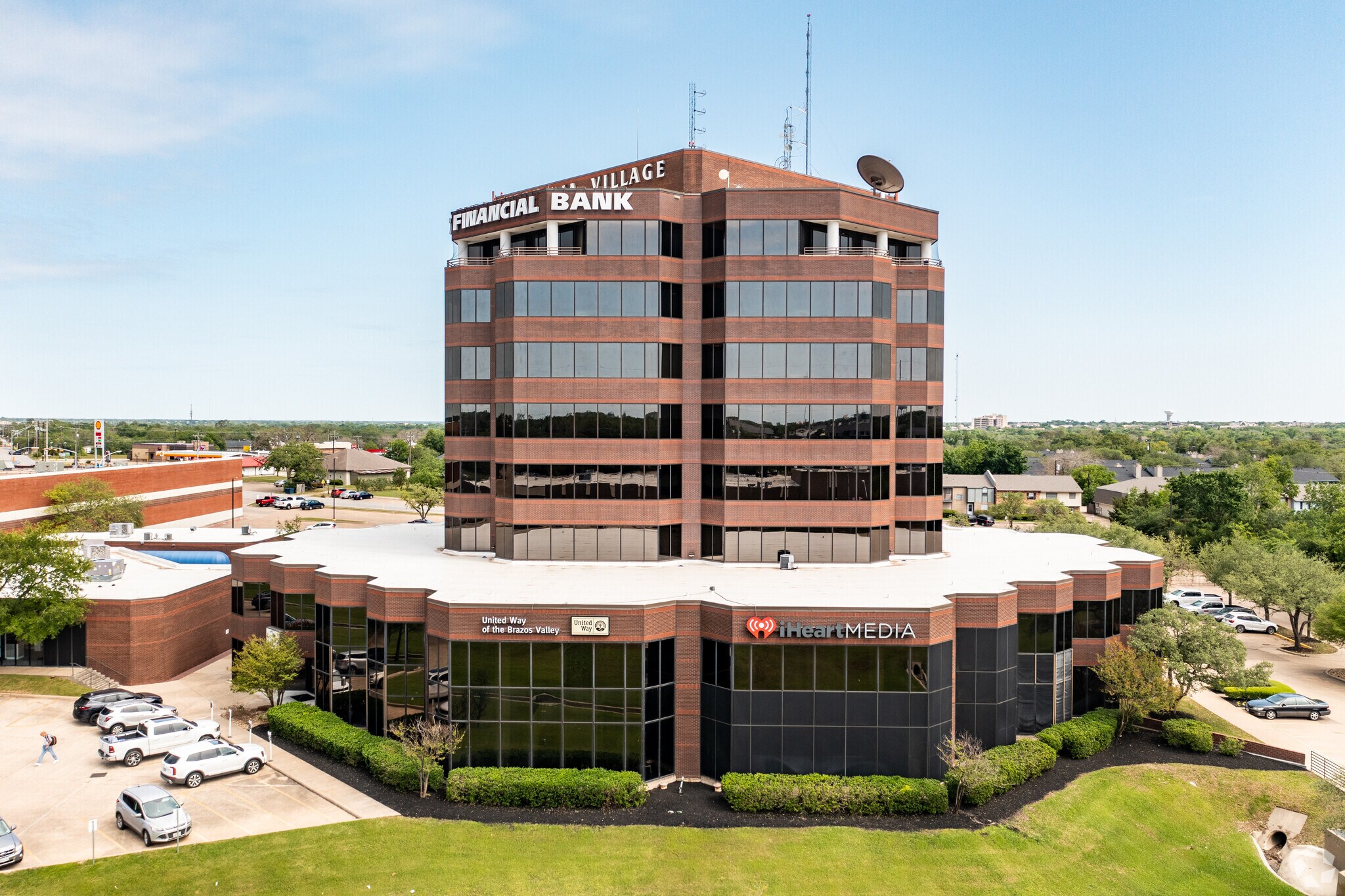 1716 Briarcrest Dr, Bryan, TX for lease Primary Photo- Image 1 of 9