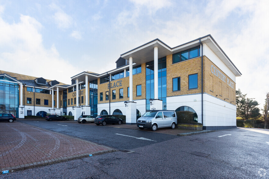 Century Pl, Tunbridge Wells for lease - Building Photo - Image 1 of 5