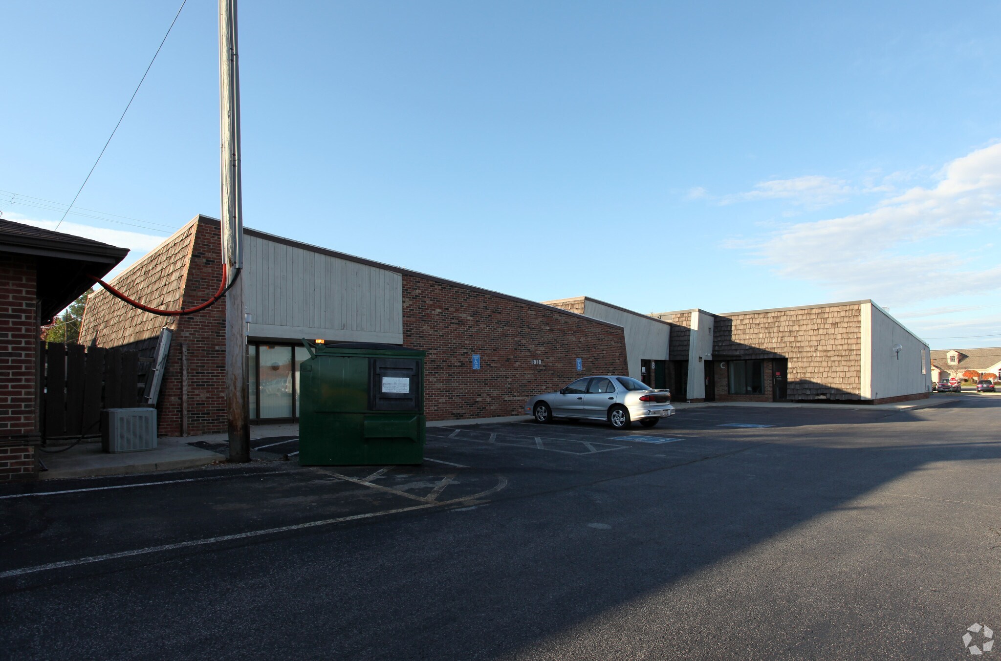 1818 Chapel Dr, Findlay, OH for sale Building Photo- Image 1 of 1