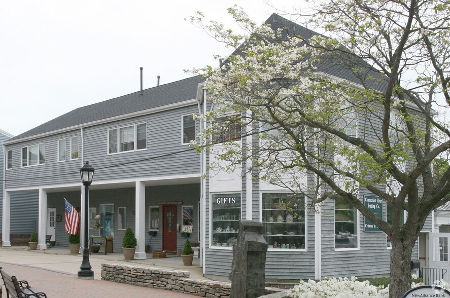 129 Samson Rock Rd, Madison, CT for sale - Primary Photo - Image 1 of 1