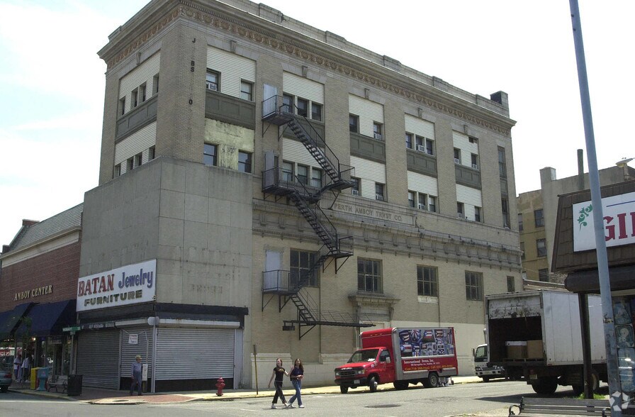 147 Smith St, Perth Amboy, NJ 08861 LoopNet