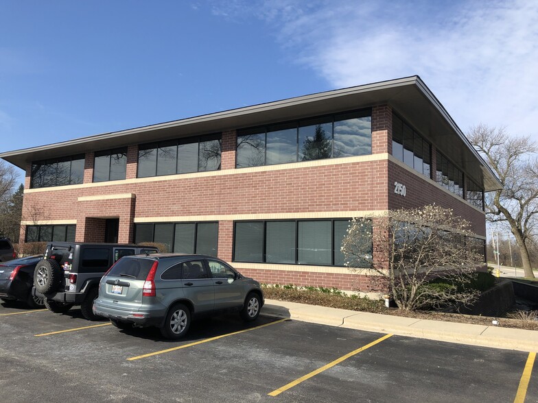 2150 Manchester Rd, Wheaton, IL for lease - Building Photo - Image 2 of 17