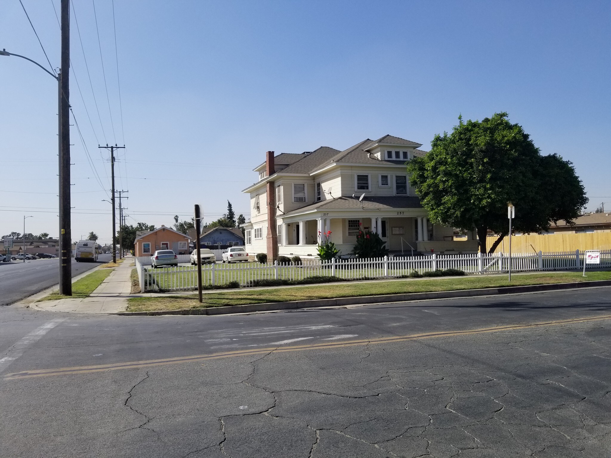 257 S H St, Tulare, CA, 93274 Apartment Property For Sale
