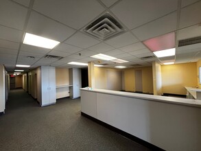 98-120 E Route 59, Nanuet, NY for lease Interior Photo- Image 2 of 7