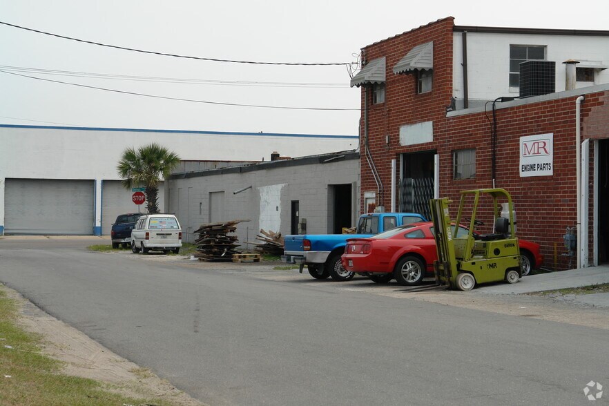 106 Sewald St, Jacksonville, FL for sale - Building Photo - Image 2 of 4