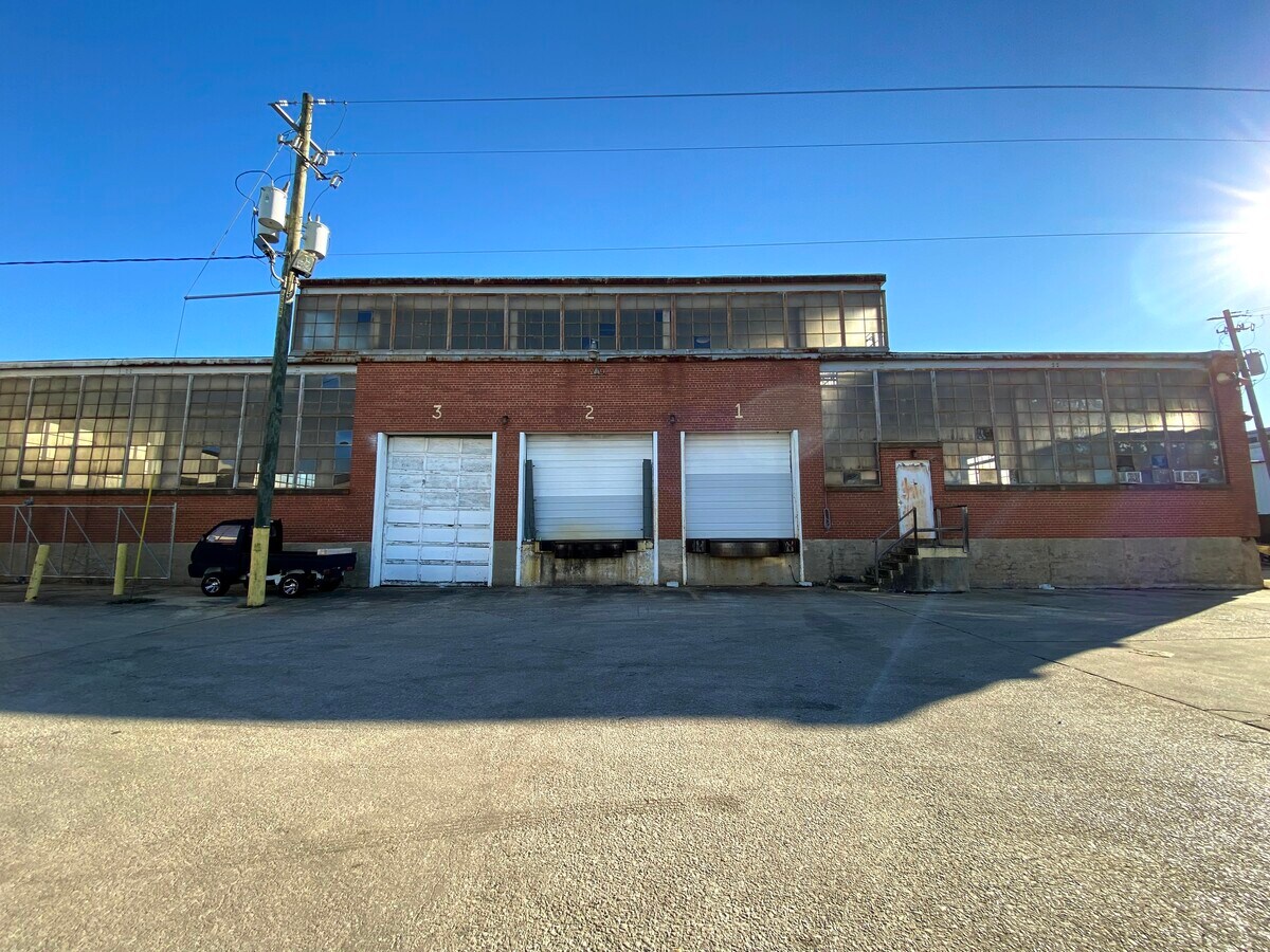 2222A Vanderbilt Rd, Birmingham, AL 35234