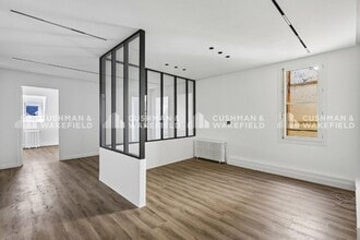 6 Rue Anatole De La Forge, Paris for lease Interior Photo- Image 1 of 2
