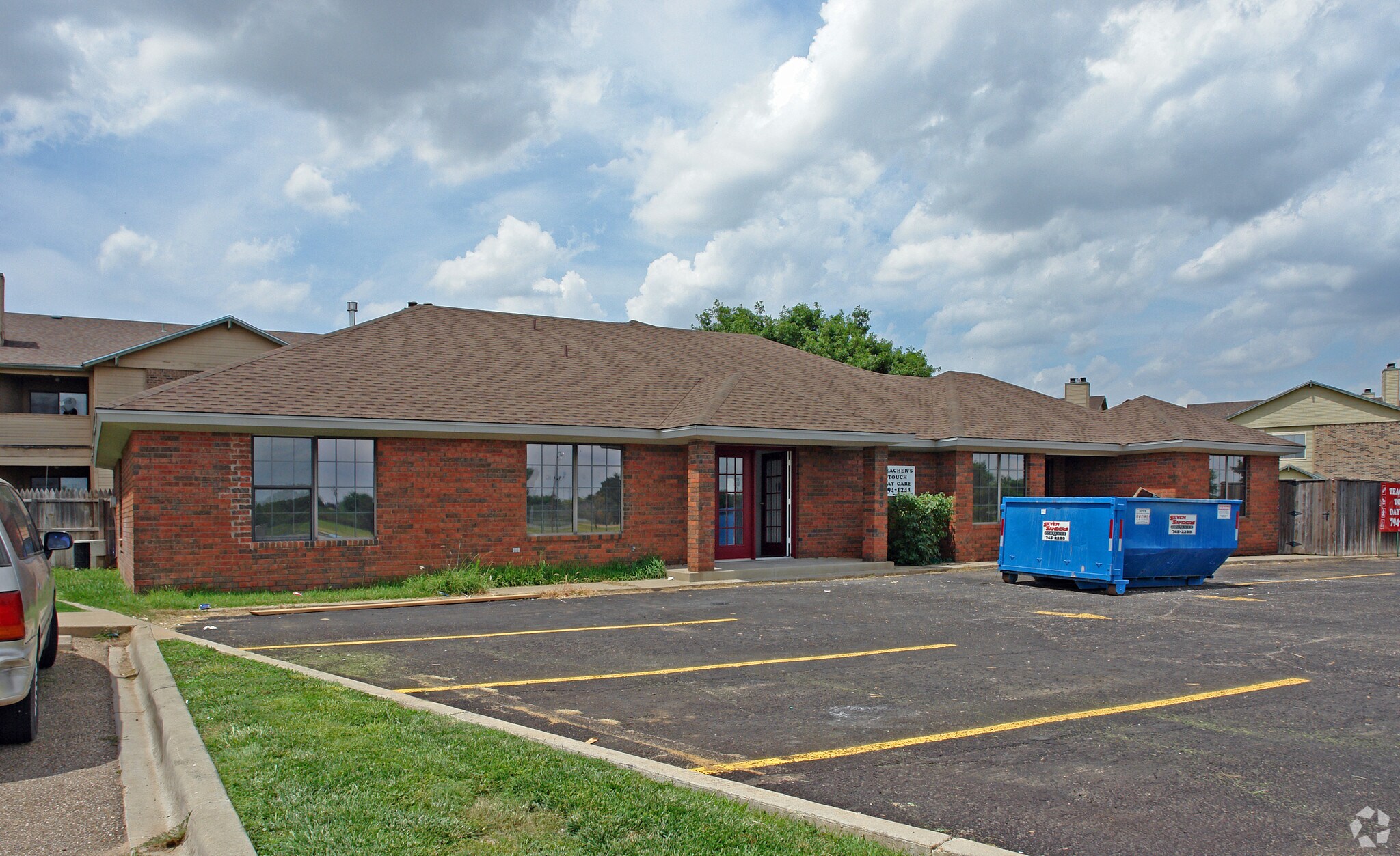 5220 75th St, Lubbock, TX for lease Primary Photo- Image 1 of 46